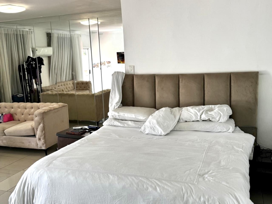 5 Bedroom Property for Sale in West Riding Western Cape